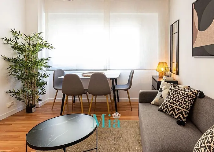 Appartement And *